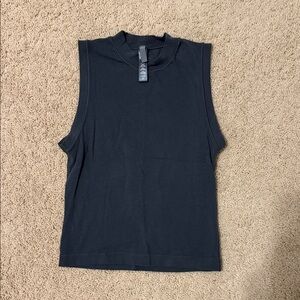 Skims muscle tank